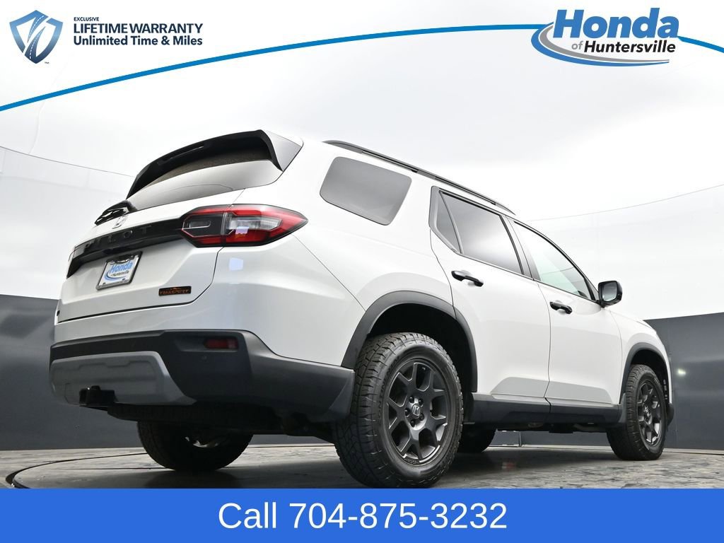 Used 2024 Honda Pilot TrailSport image 48