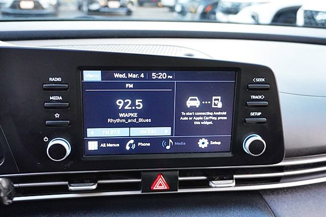 Used 2021 Hyundai Elantra SE w/ Cargo Package image 23