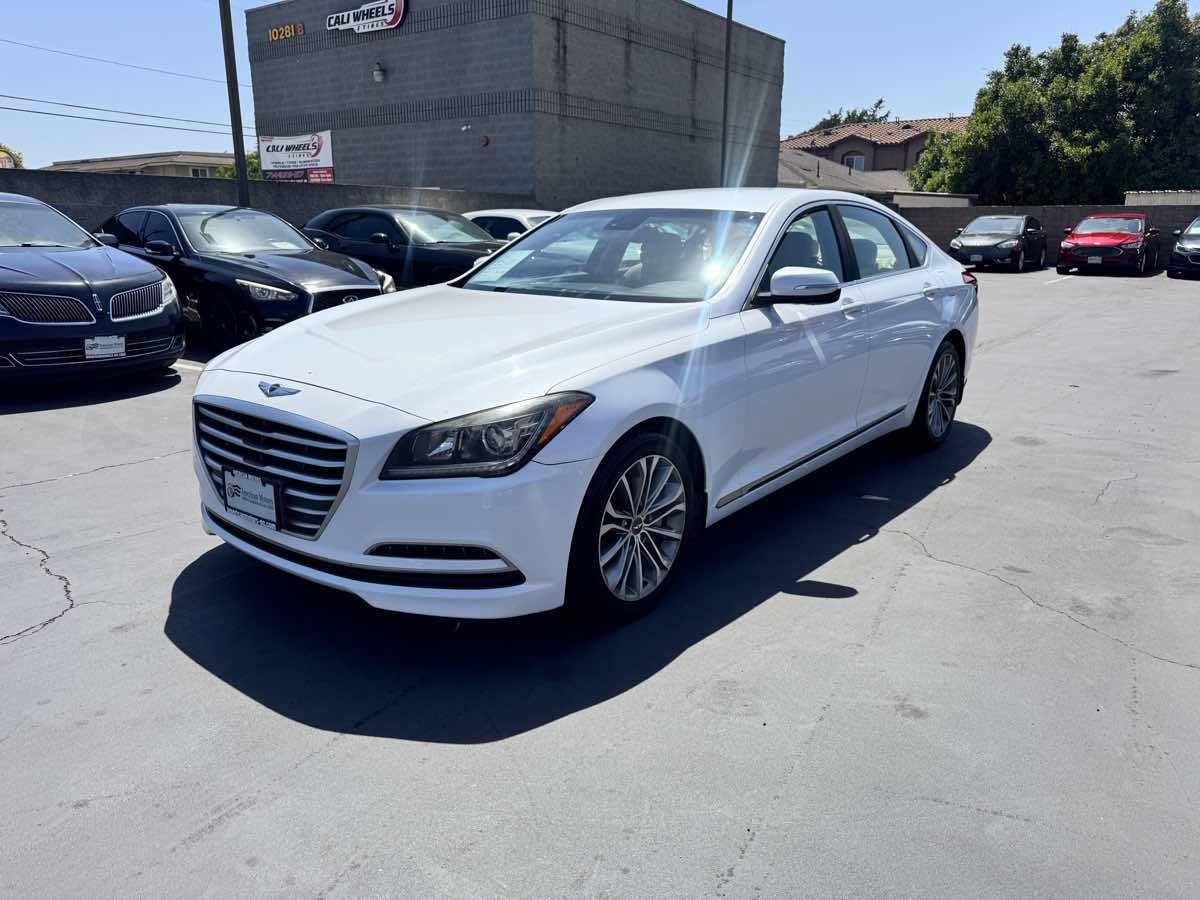 Used 2015 Hyundai Genesis 3.8 RWD image 13