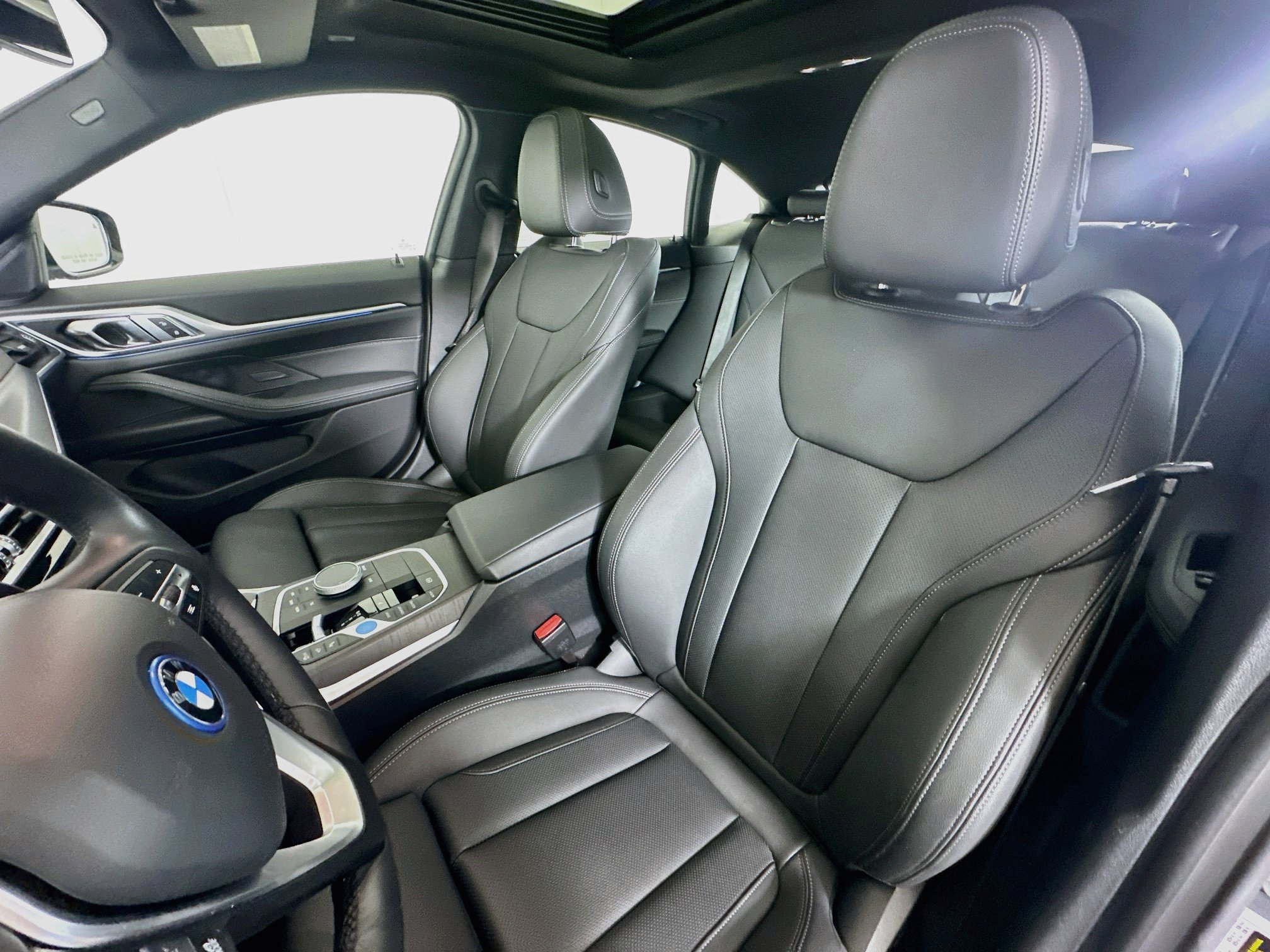 Used 2024 BMW i4 eDrive40 w/ Premium Package RWD image 13