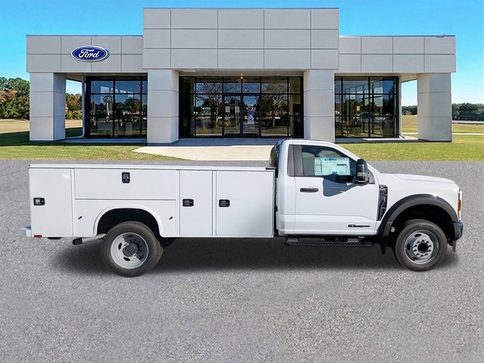 New 2025 Ford F450 XL w/ XL Chrome Package image 3