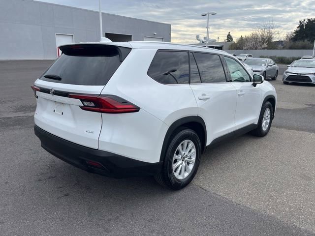 Used 2025 Toyota Grand Highlander AWD image 5