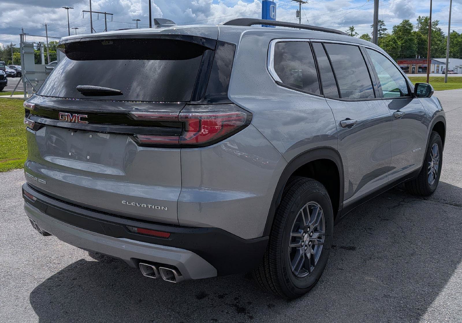 New 2026 GMC Acadia Elevation w/ LPO, All-Weather Package AWD/4WD image 8