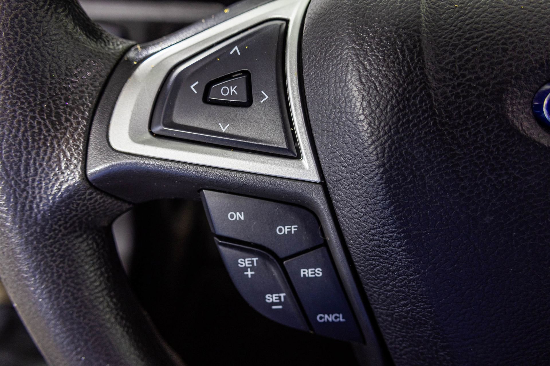 Used 2016 Ford Fusion SE FWD image 30