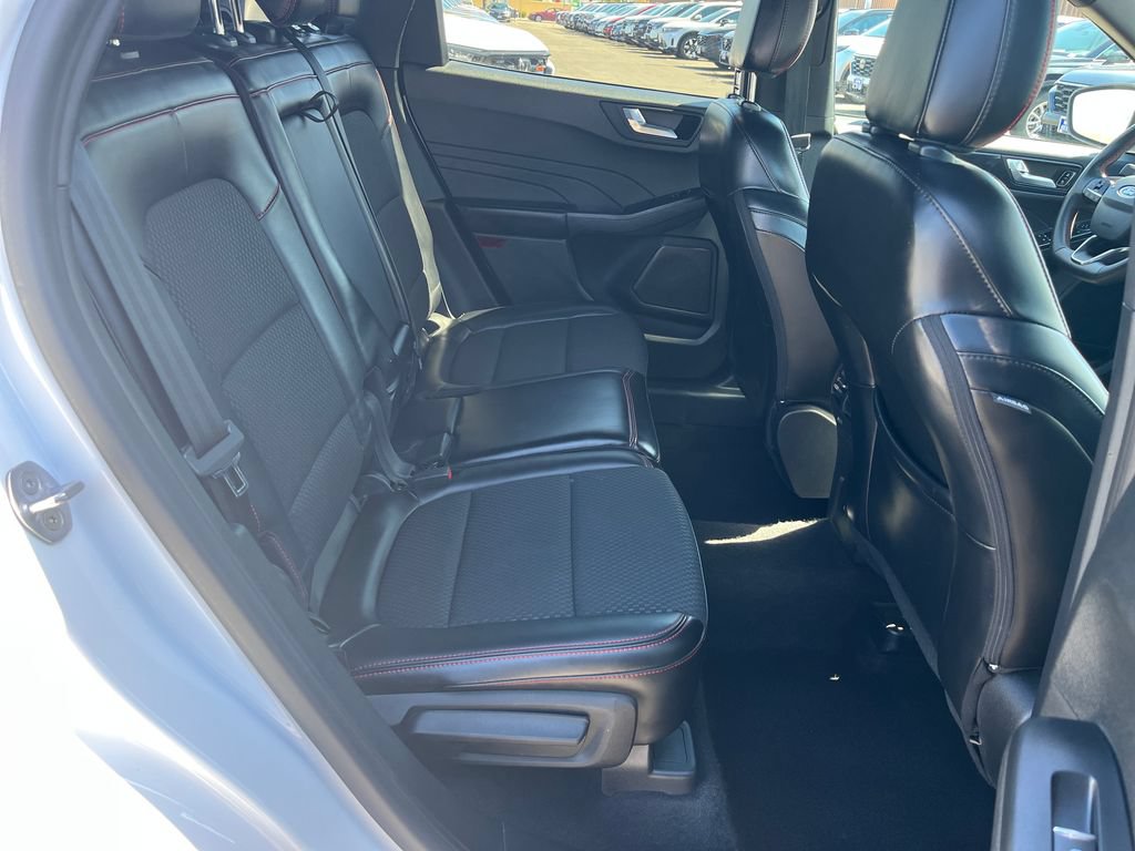 Used 2023 Ford Escape ST-Line FWD image 40