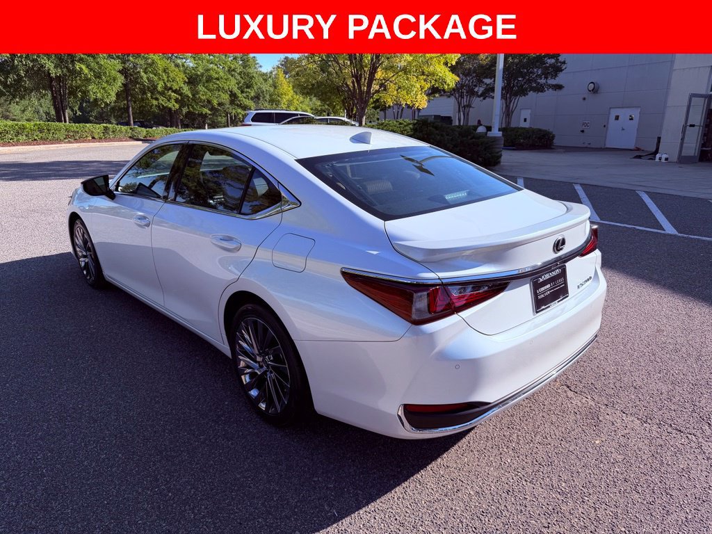 Certified 2025 Lexus ES 300h w/ Luxury Package FWD image 5