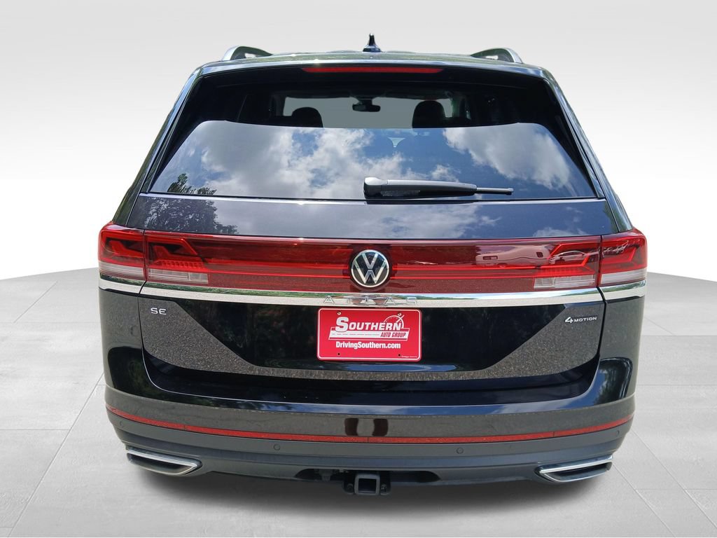 Used 2024 Volkswagen Atlas SE w/ Panoramic Sunroof Package AWD/4WD image 10