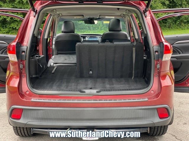 Used 2019 Toyota Highlander SE FWD image 45