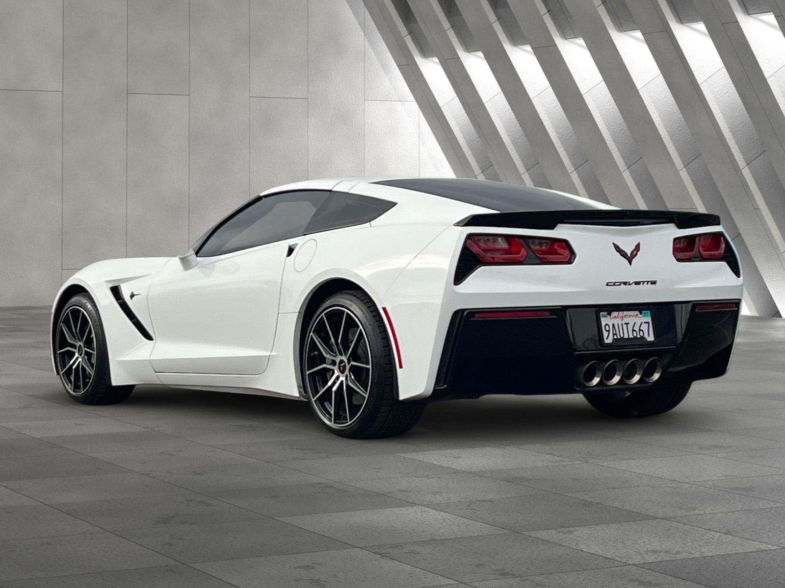 Used 2015 Chevrolet Corvette Stingray Coupe RWD image 6