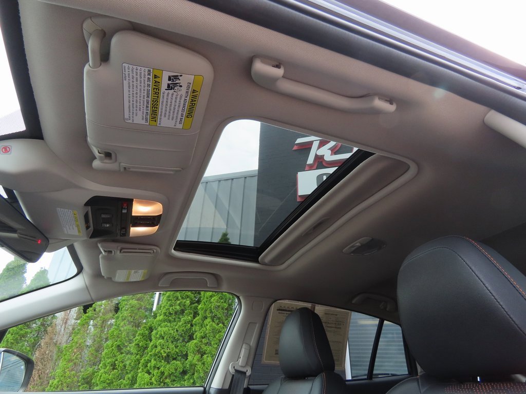 Used 2023 Subaru Crosstrek 2.5i Limited w/ Moonroof Package image 9
