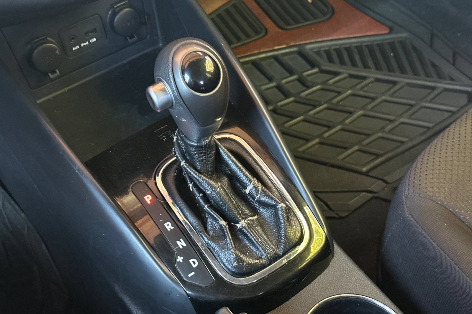 Used 2012 Kia Forte EX FWD image 25