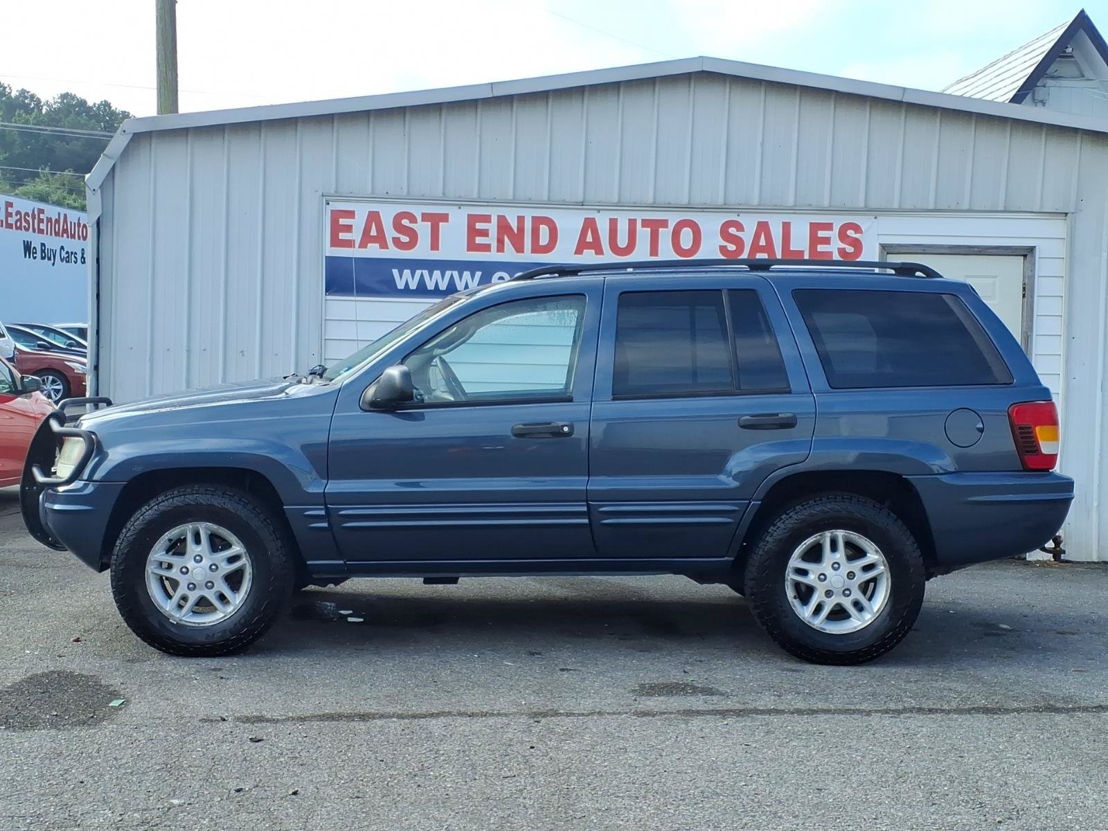 Used 2004 Jeep Grand Cherokee Laredo AWD/4WD image 2