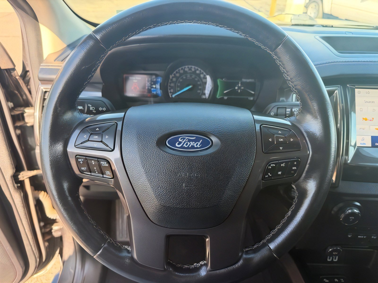 Used 2020 Ford Ranger Lariat w/ Equipment Group 501A Mid image 21