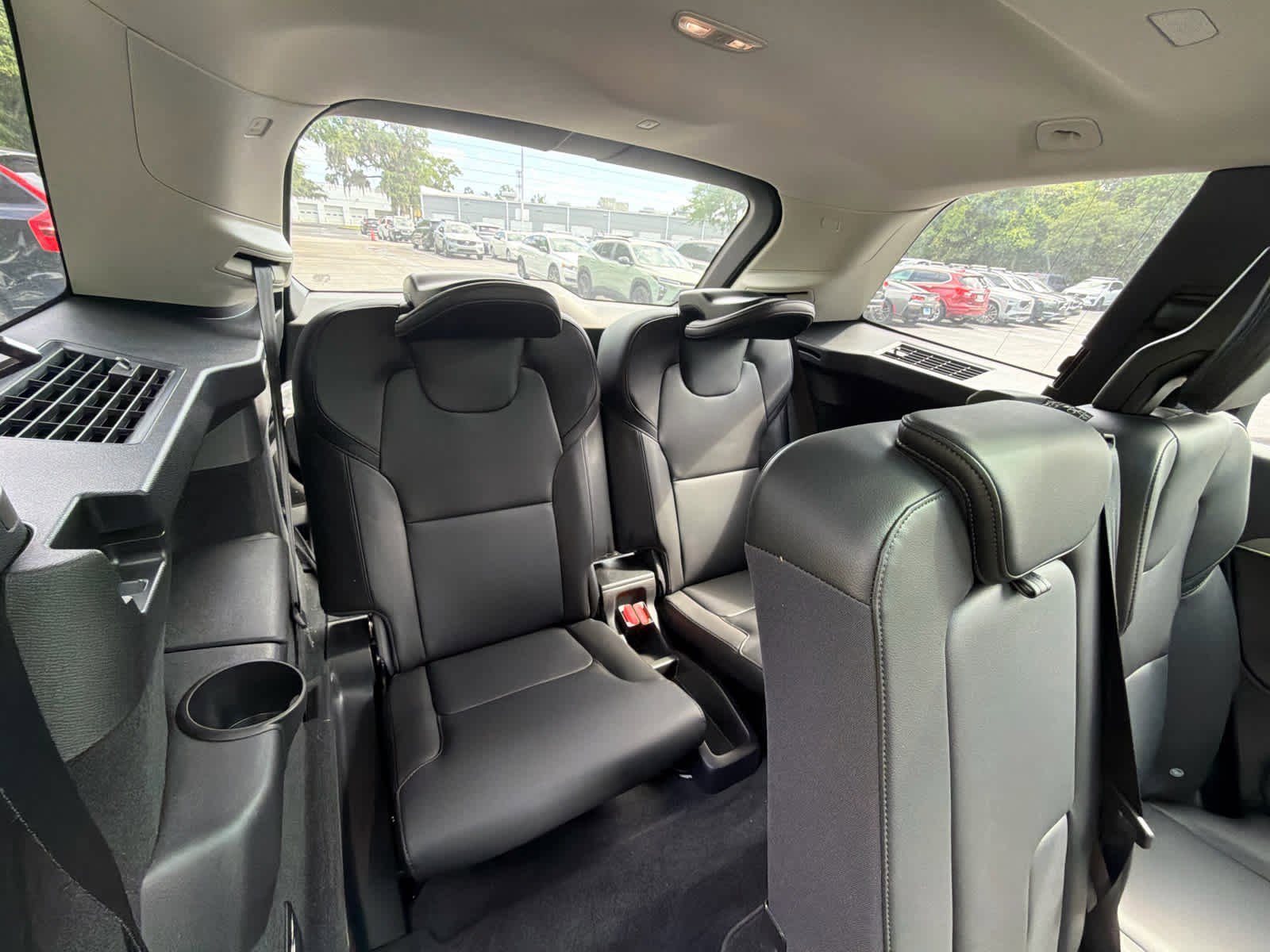 Used 2025 Volvo XC90 B5 Core AWD/4WD image 23