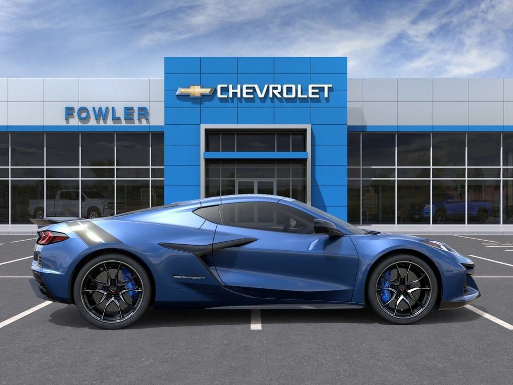 New 2027 Chevrolet Corvette Grand Sport w/ Z52 Sport Performance Package RWD image 5