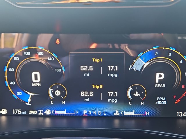 Used 2026 Chevrolet Colorado Z71 w/ Technology Package AWD/4WD image 16
