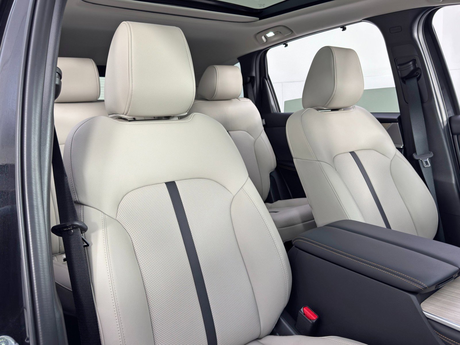 Used 2025 MAZDA CX-90 Plug-In Hybrid w/Premium Sport image 42