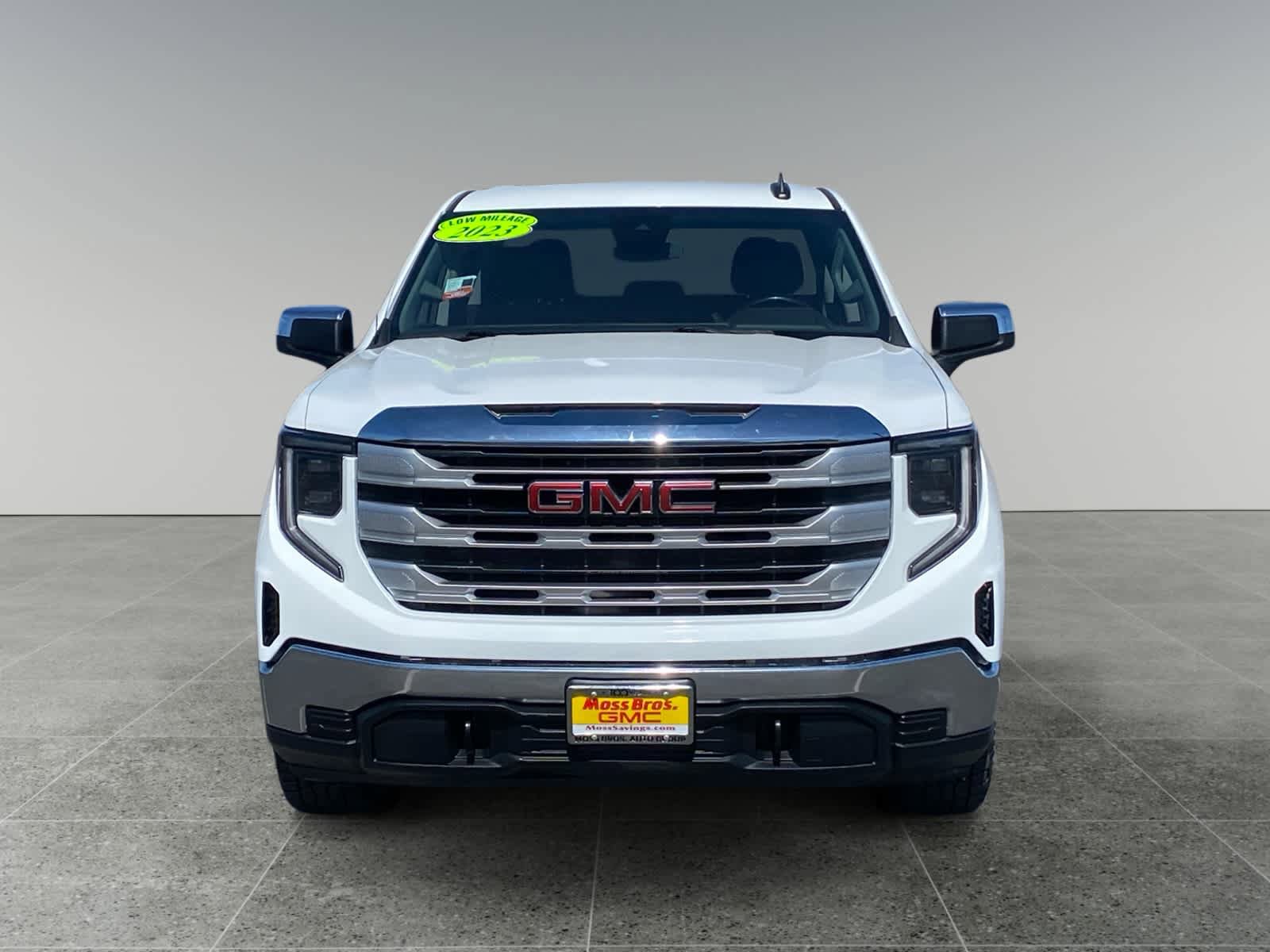 Used 2023 GMC Sierra 1500 SLE image 8