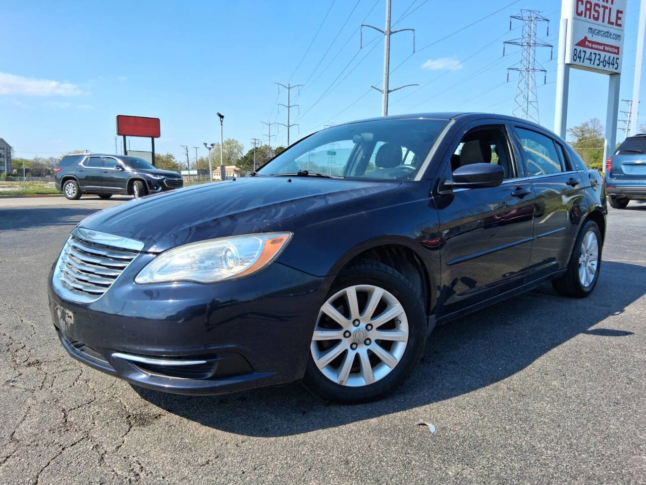 Used 2012 Chrysler 200 Touring FWD image 1