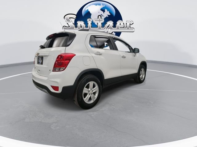 Used 2018 Chevrolet Trax LT w/ LT Convenience Package image 11