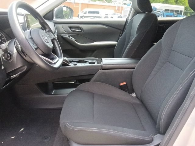Used 2024 Nissan Rogue S AWD/4WD image 15