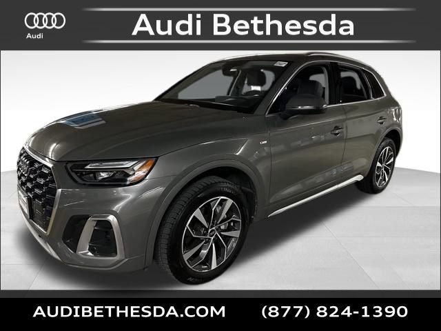 Used 2023 Audi Q5 2.0T Premium w/ Convenience Package image 3