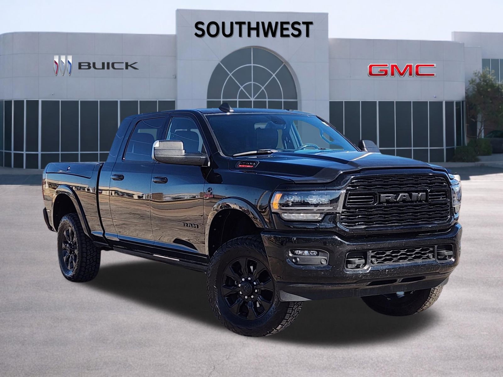 Used 2022 RAM 2500 Limited w/ Night Edition 360° Tour