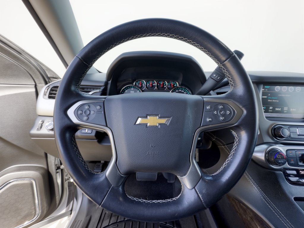 Used 2020 Chevrolet Suburban LS w/ Enhanced Driver Alert Package RWD image 10