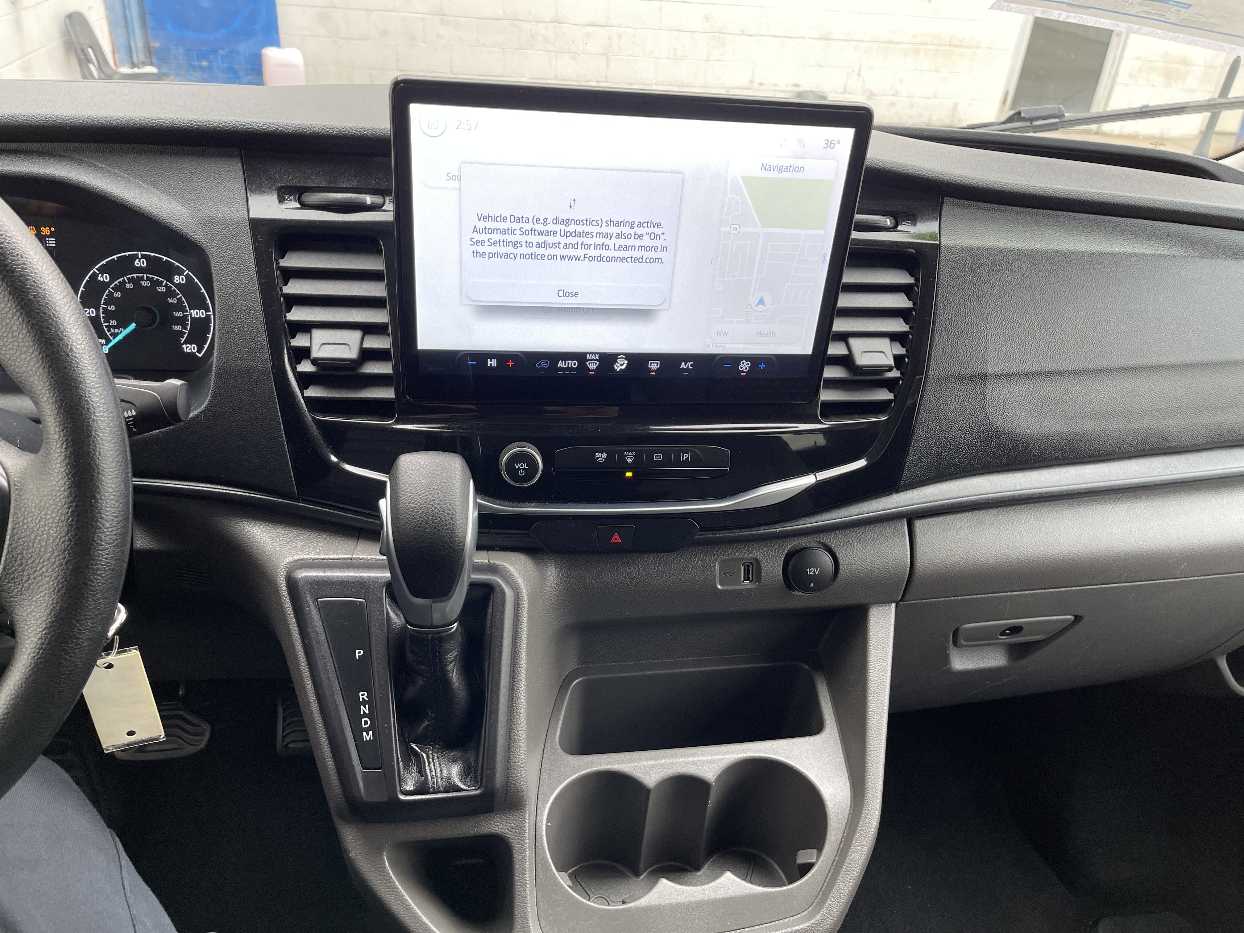 Used 2023 Ford Transit 350 XLT image 10