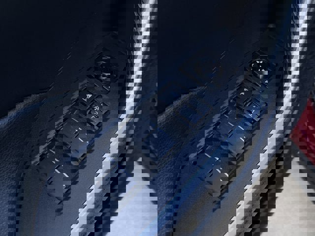 Used 2021 Toyota RAV4 XLE Premium w/ Carpet Mat Package (TMS) image 12