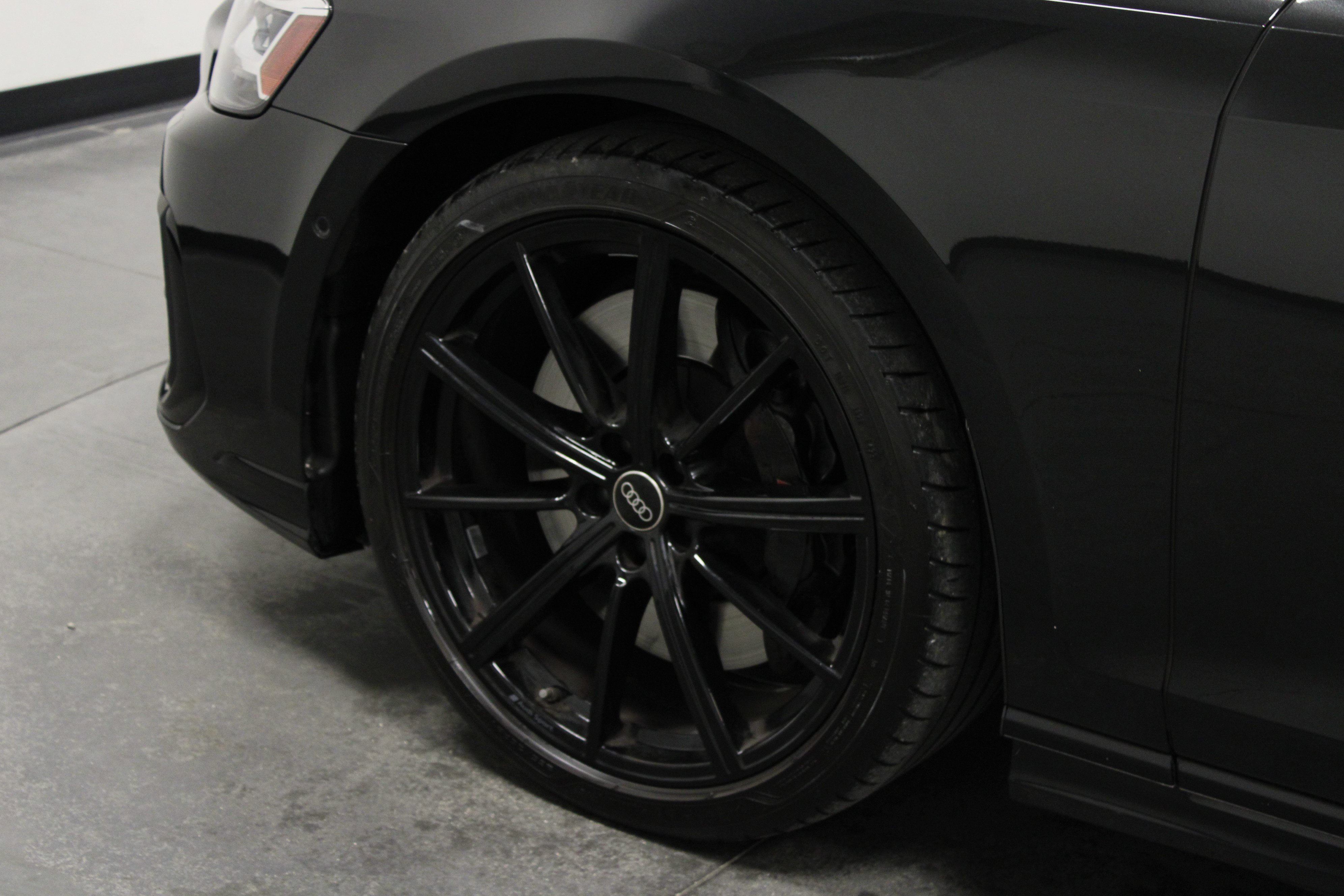 Used 2023 Audi S8 image 11