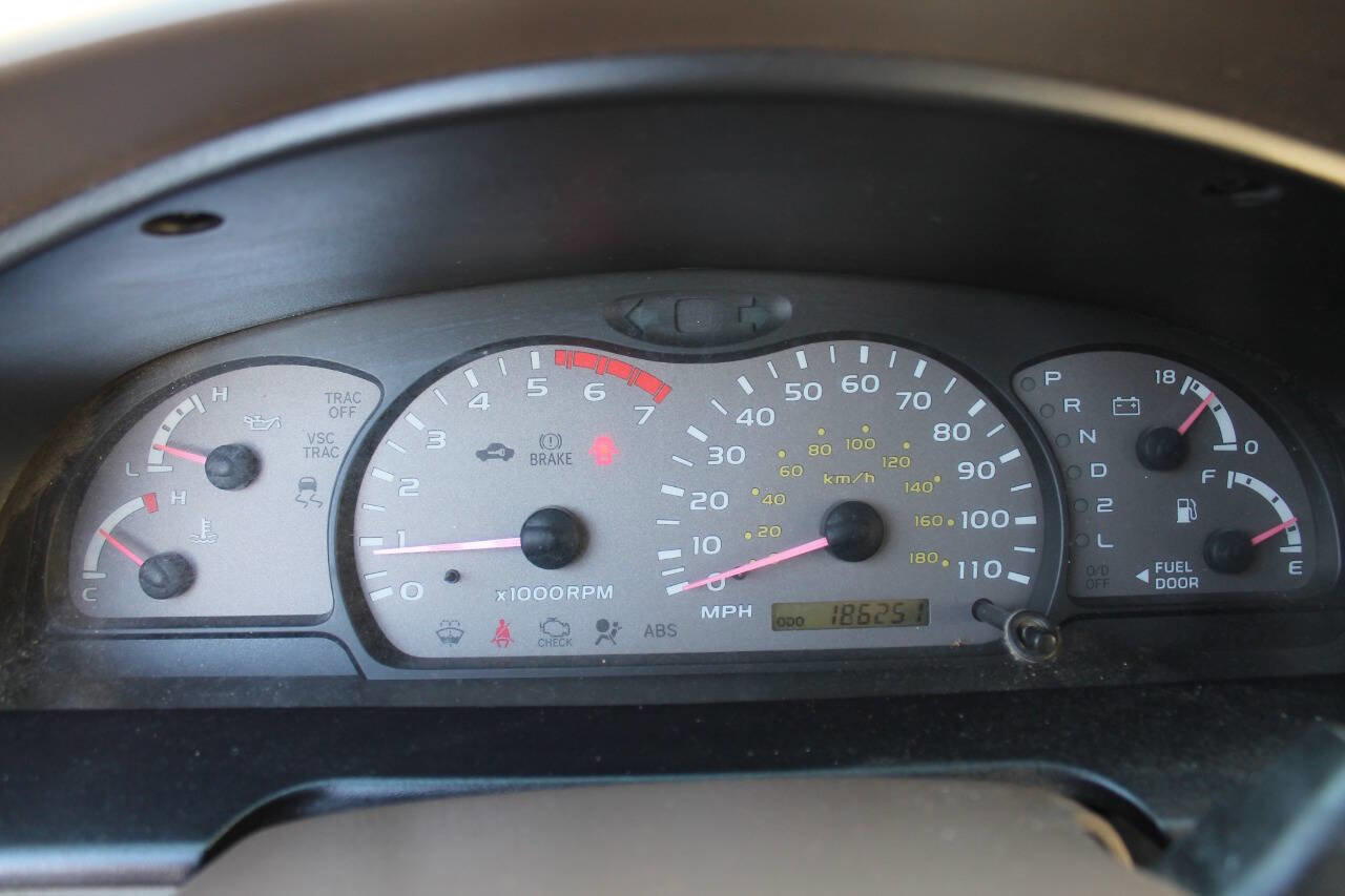 Used 2003 Toyota Sequoia Limited RWD image 48