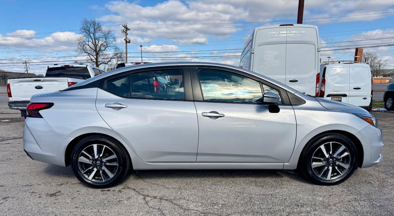 Used 2020 Nissan Versa SV FWD image 8