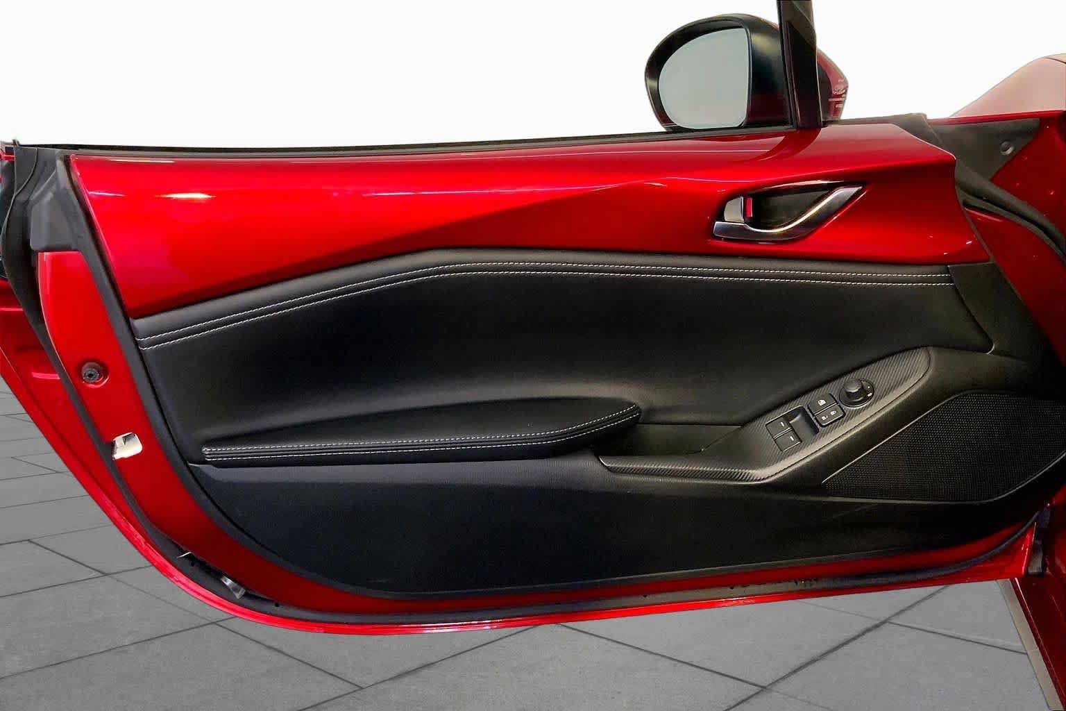 Used 2023 MAZDA MX-5 Miata Grand Touring RWD image 20