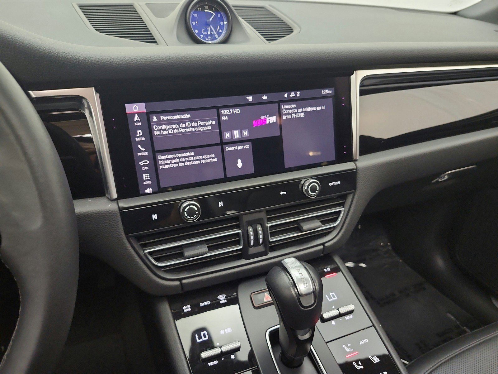 Used 2023 Porsche Macan S image 10