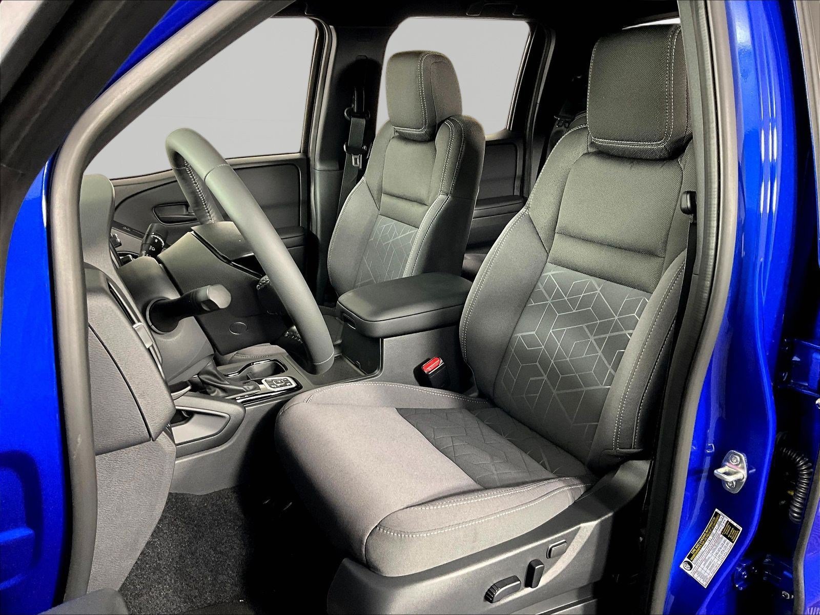 New 2027 Nissan Frontier SV w/ SV Convenience Package AWD/4WD image 16