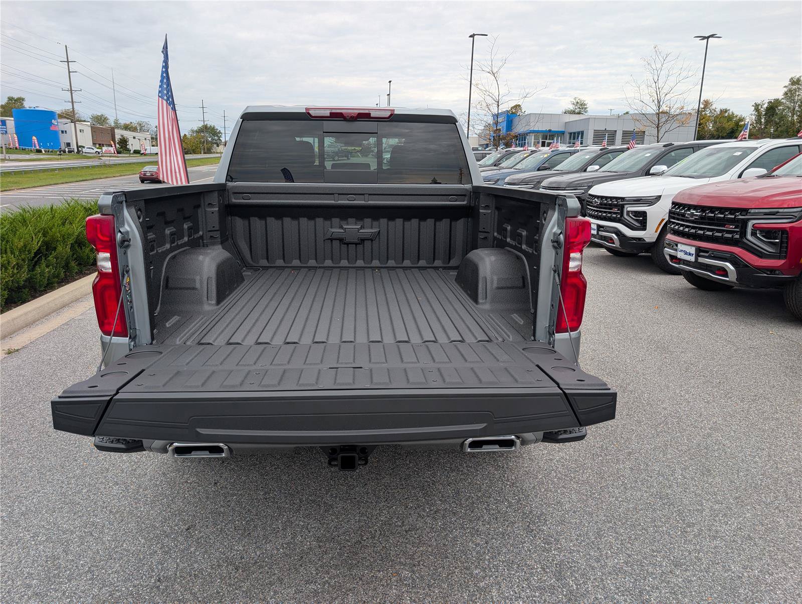 New 2026 Chevrolet Silverado 1500 High Country w/ Technology Package AWD/4WD image 9