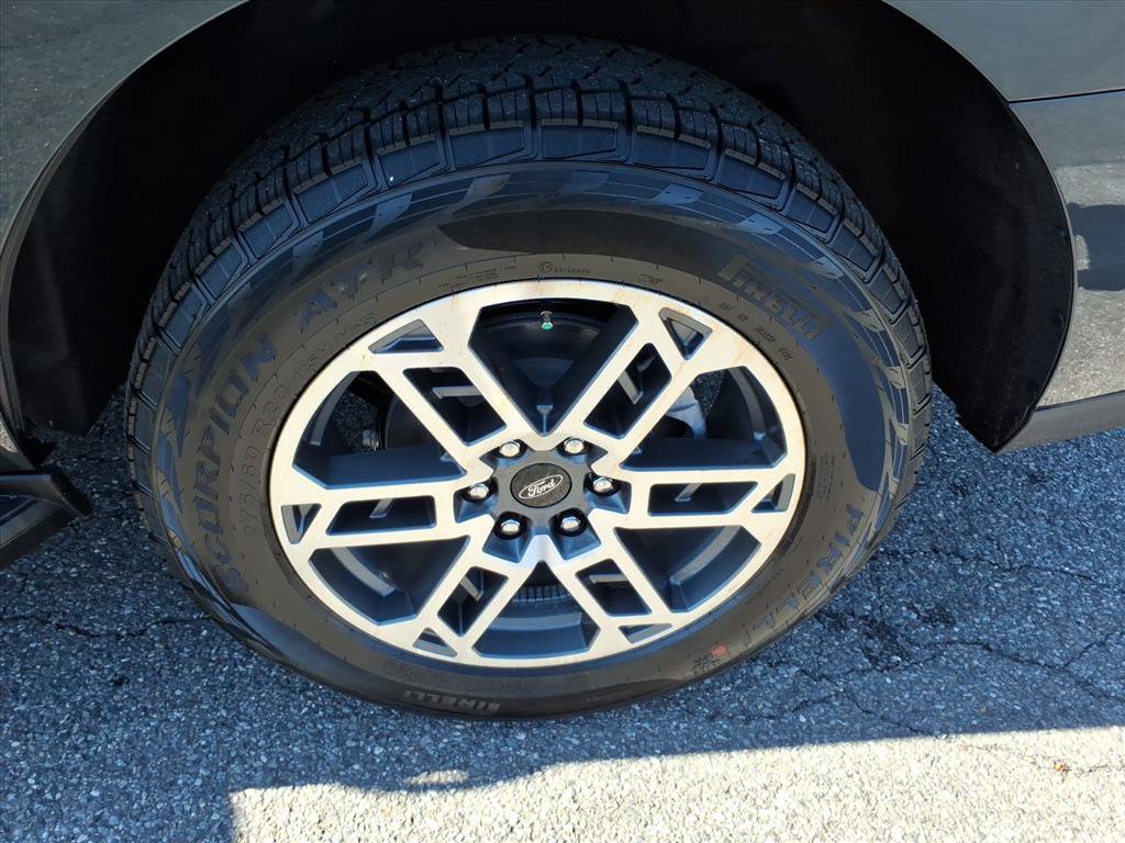 New 2026 Ford Expedition Active image 8