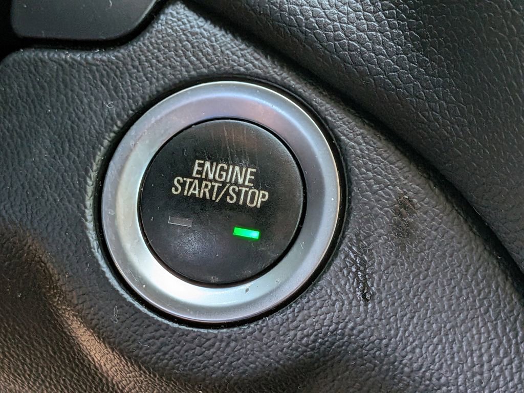 Used 2020 Chevrolet Equinox LT image 31