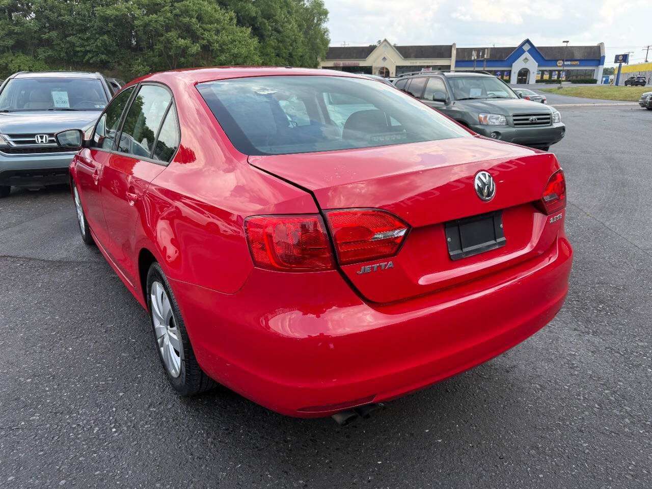 Used 2012 Volkswagen Jetta SE FWD image 11