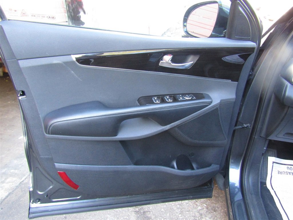 Used 2020 Kia Sorento EX image 14