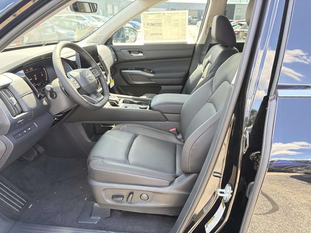 New 2026 Nissan Pathfinder SL w/ SL Premium Package AWD/4WD image 13