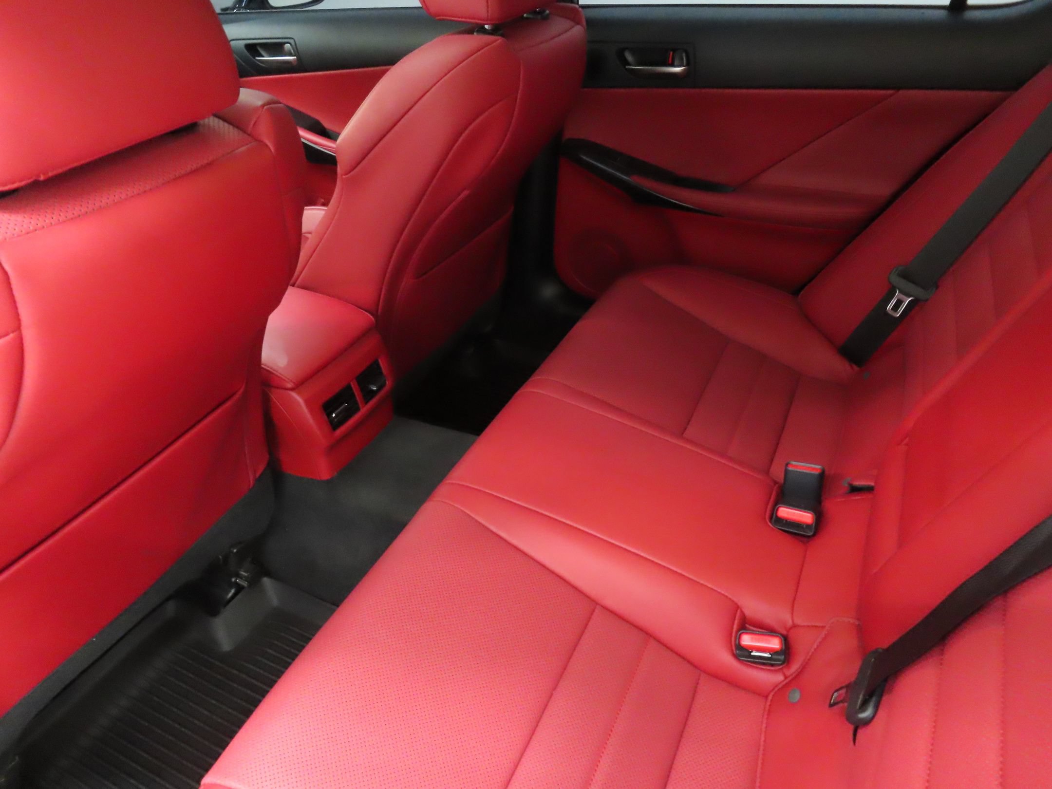 Used 2023 Lexus IS 350 F Sport RWD image 22