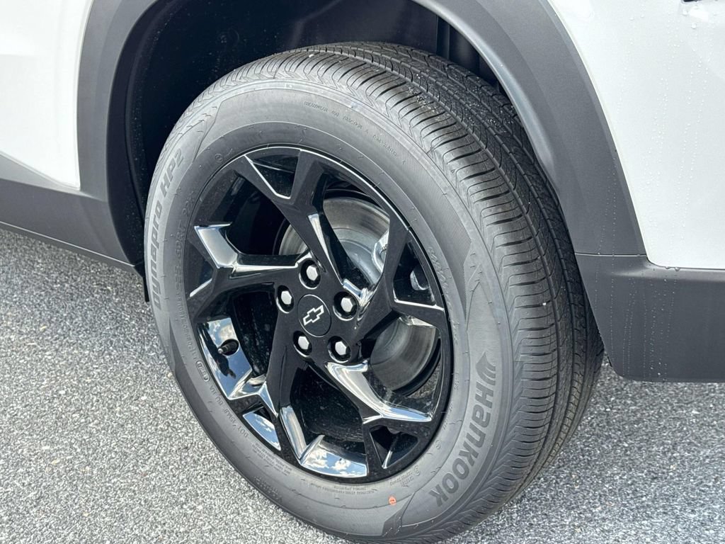 New 2026 Chevrolet Trax LT w/ Driver Confidence Package FWD image 16
