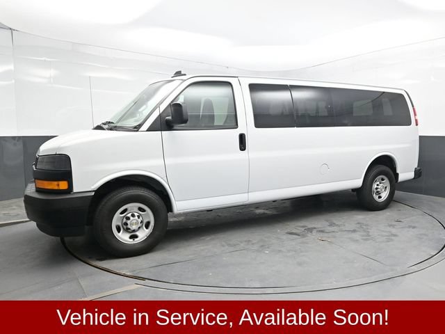 Used 2024 Chevrolet Express 3500 LS RWD image 3