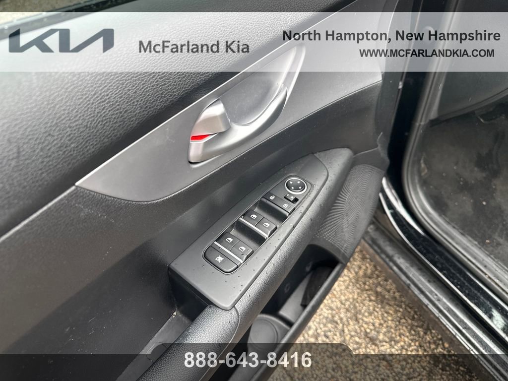 Used 2023 Kia Forte LXS w/ LXS Technology Package FWD image 20