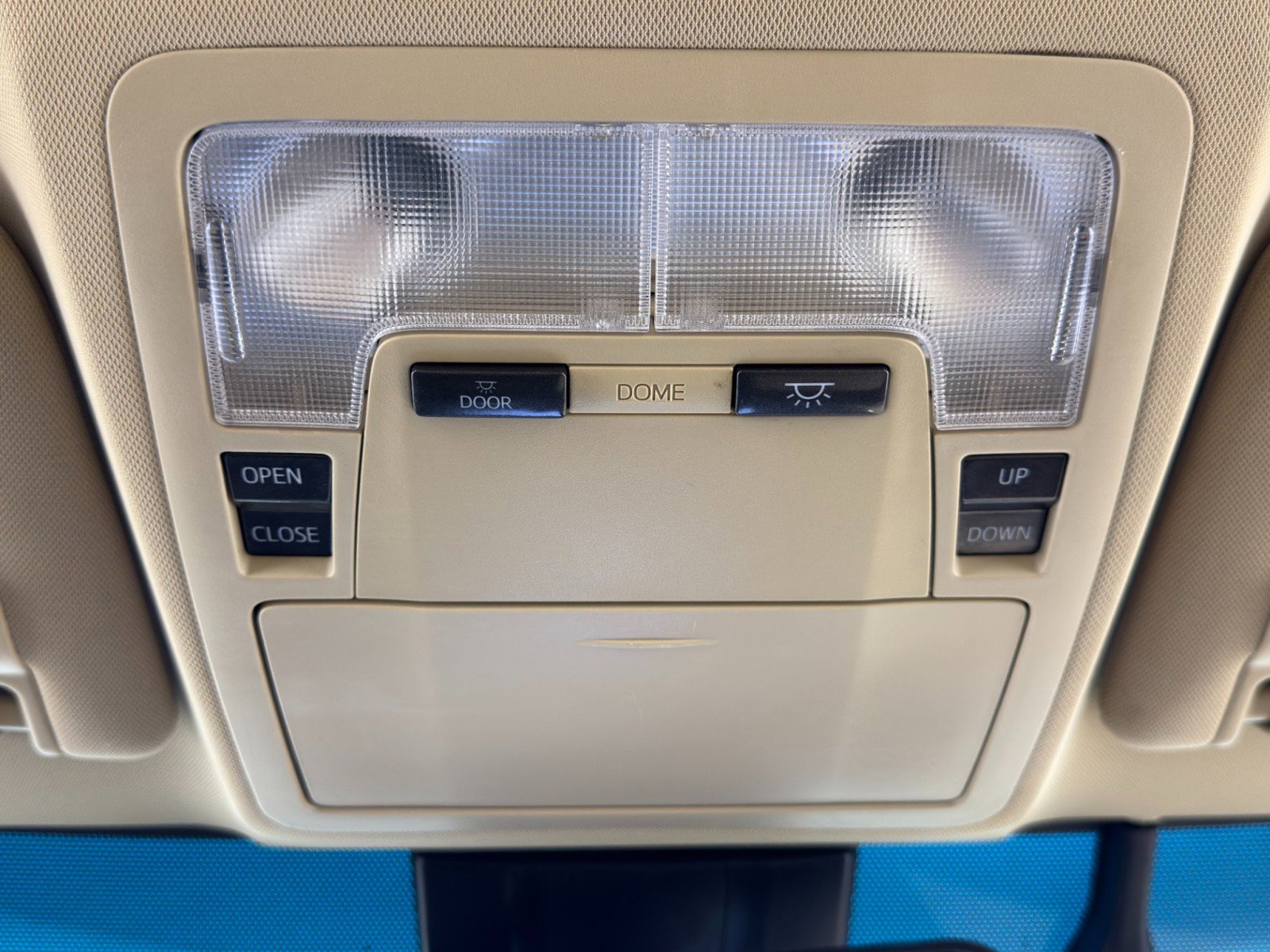 Used 2018 Toyota Avalon XLE Premium image 36