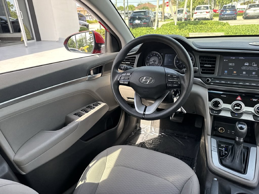 Used 2019 Hyundai Elantra SEL FWD image 21