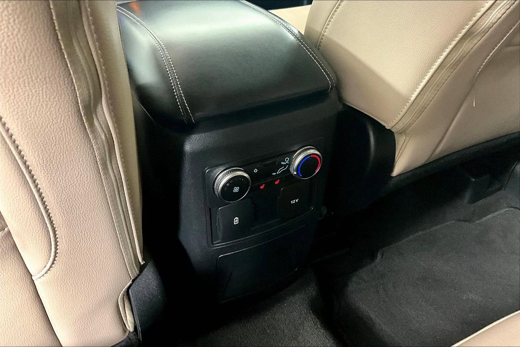 Used 2023 Ford Explorer Limited image 34