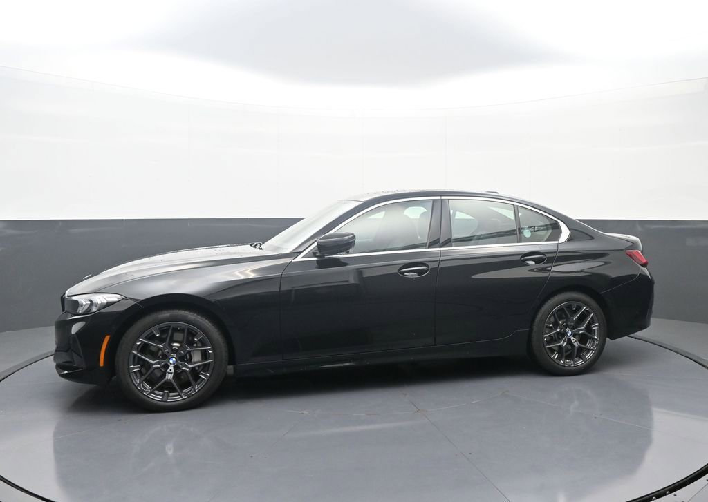 New 2025 BMW 330i xDrive Sedan w/ Convenience Package AWD/4WD image 4